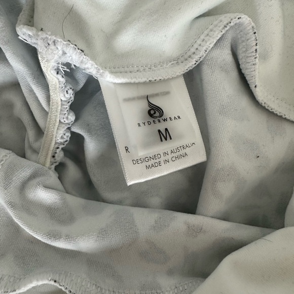 NWT RYDERWEAR LEGGINGS SIZE M - Picture 2 of 2